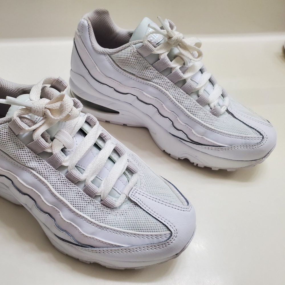 NIKE Air Max 95 GS White Vast Grey - Picture 6 of 13